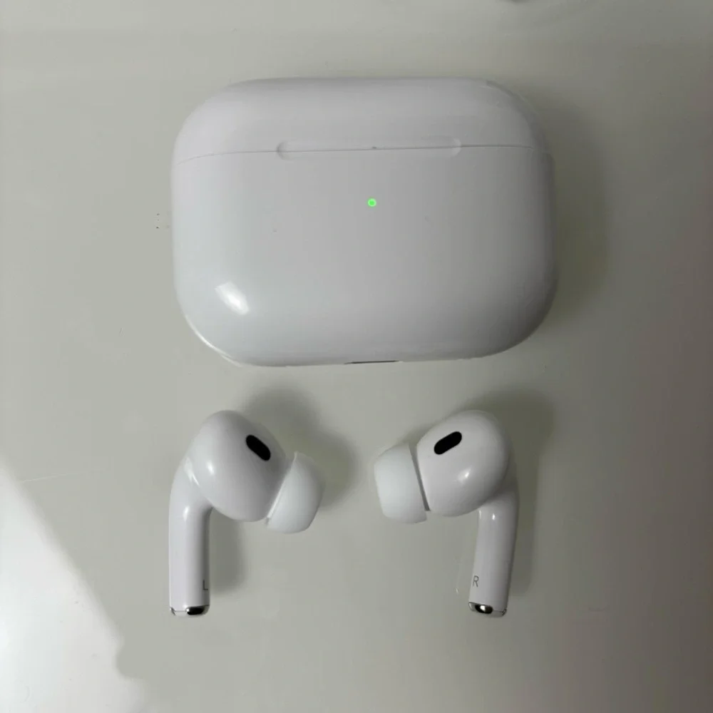 Apple AirPods Pro - White